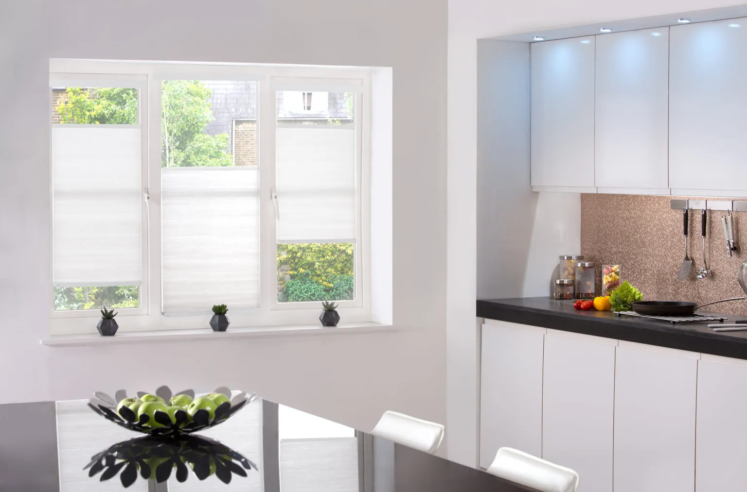 Hive_DeluxeDove_ModKitchen-scaled.webp